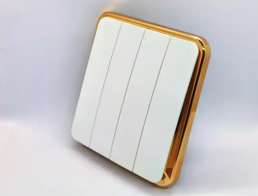 Plastic White Color UK Standard 4Gang Switch Electrical Wall Sockets And Switches